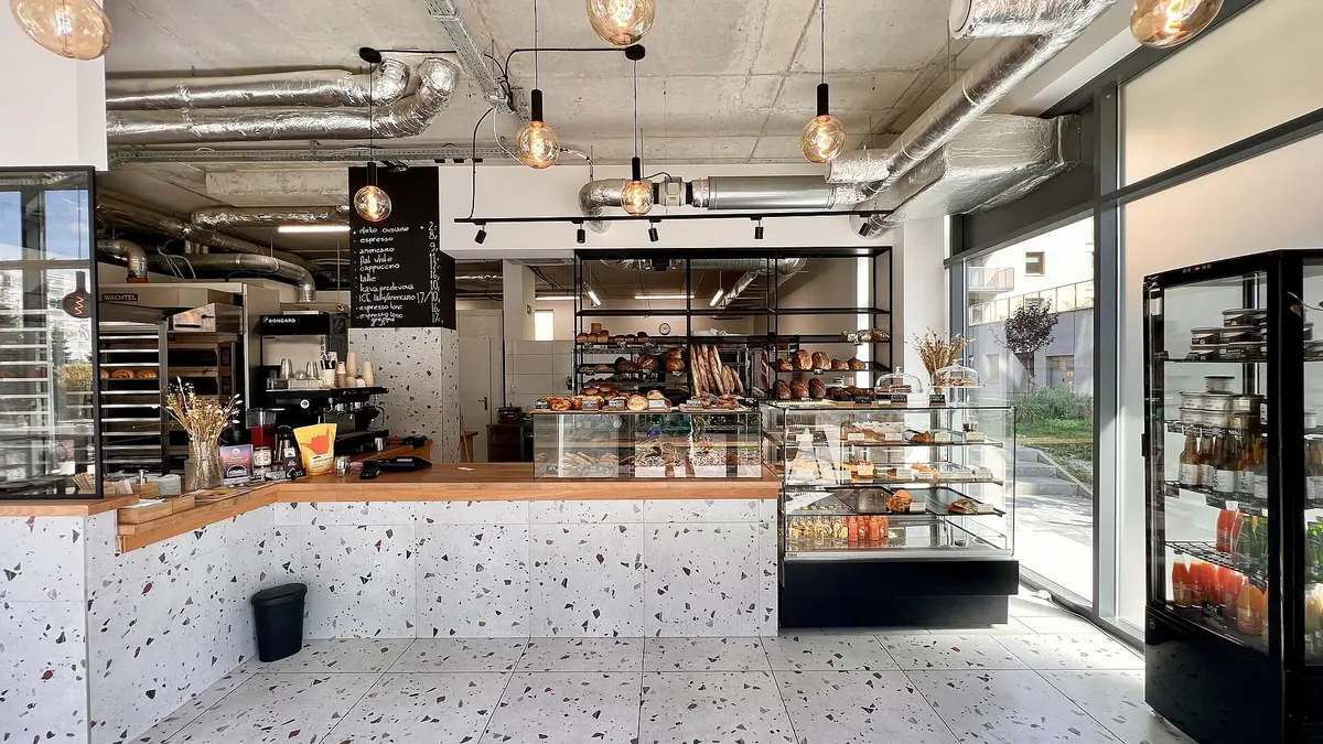 Wrights – bakery in Newcastle-under-Lyme town centre